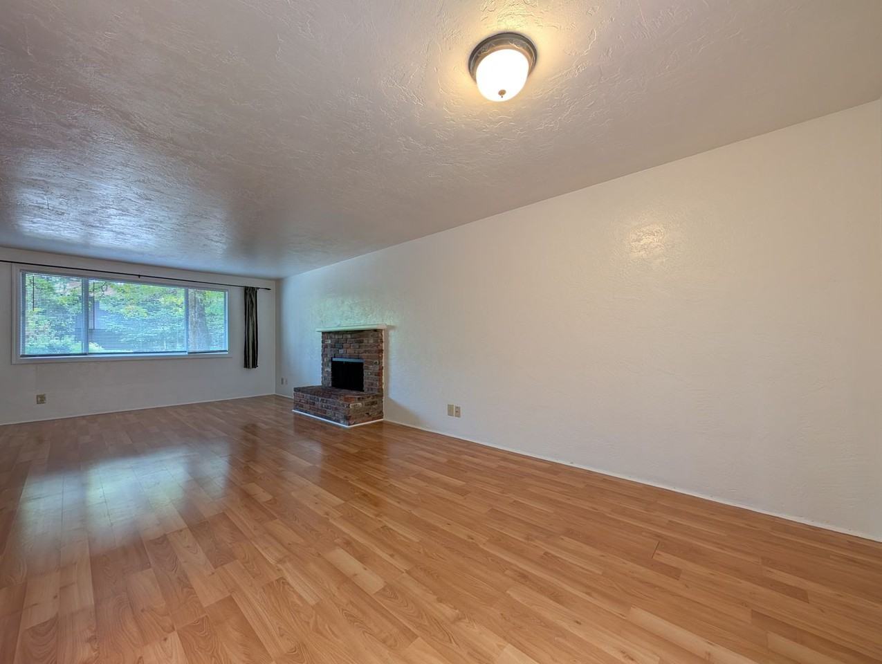 4590 Manzanita St - Photo 7 of 21