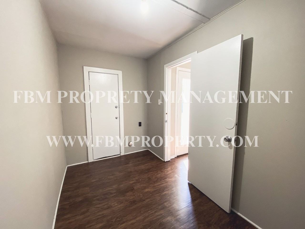 136 Highland Dr - Photo 2 of 13