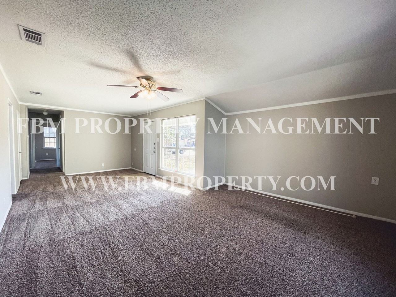 136 Highland Dr - Photo 4 of 13