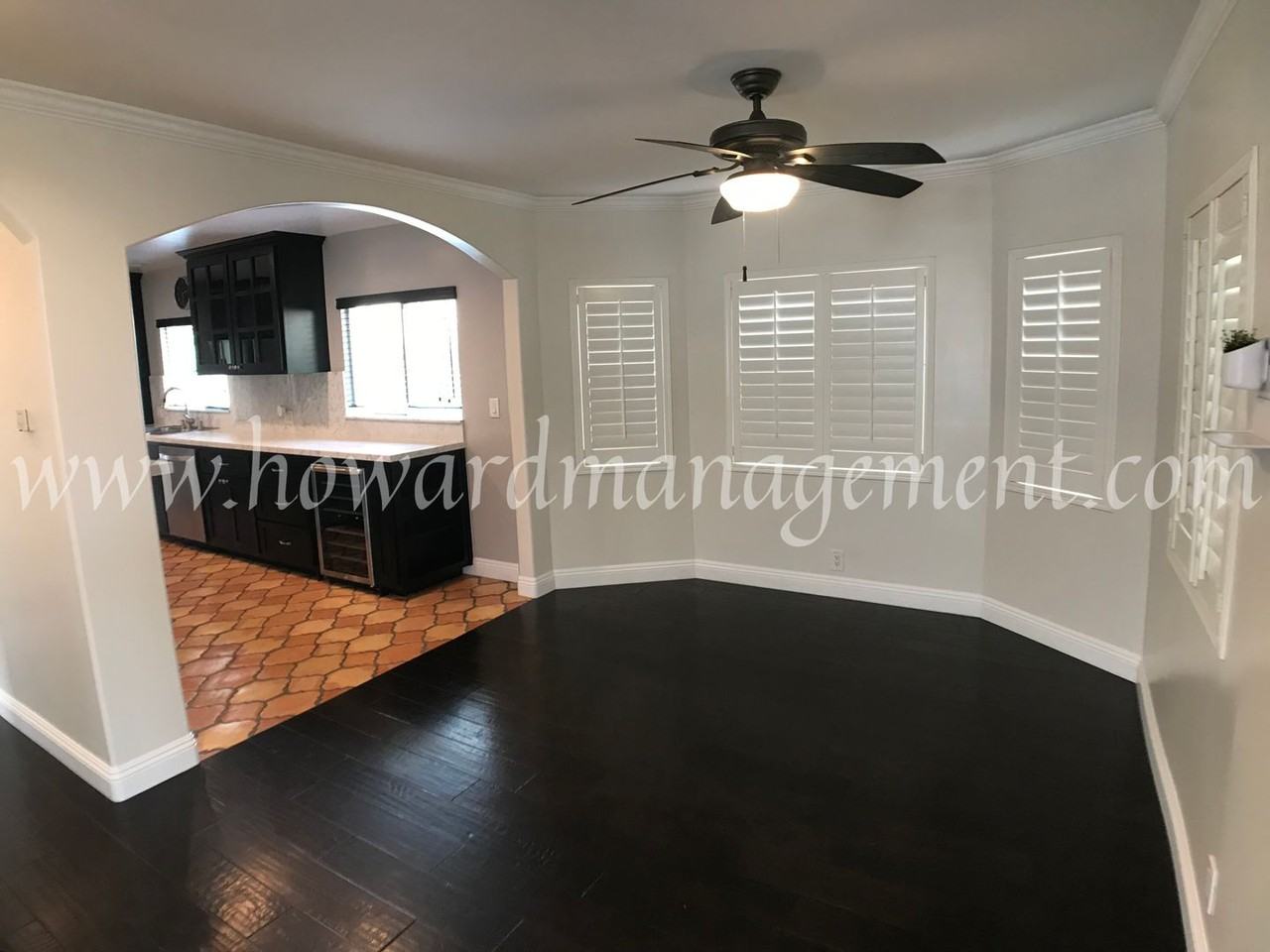 2832 S Victoria Ave - Photo 7 of 32