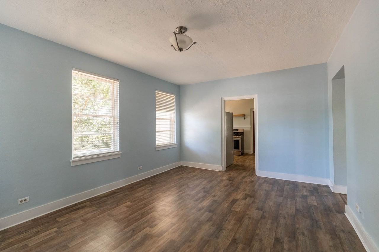 154 Saint Charles Ave - Photo 5 of 16