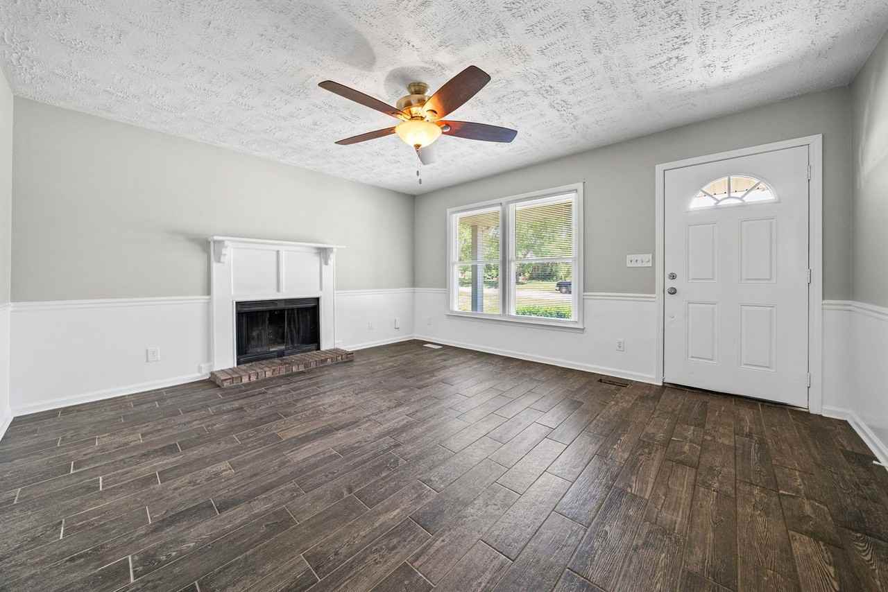 1777 Broadripple Dr - Photo 6 of 31