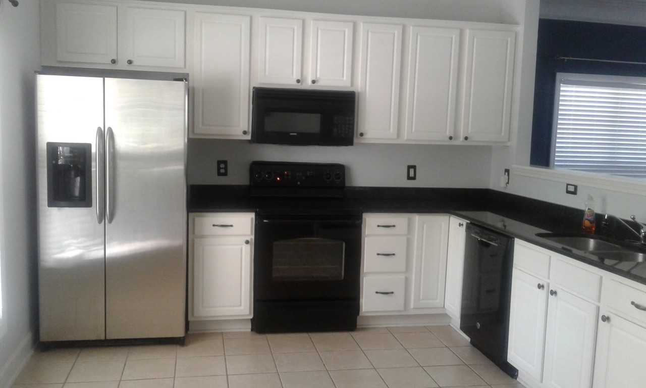 201 Hampton Forest Dr - Photo 2 of 29