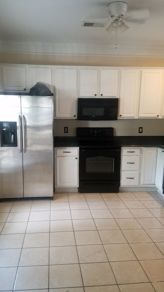 201 Hampton Forest Dr - Photo 3 of 29