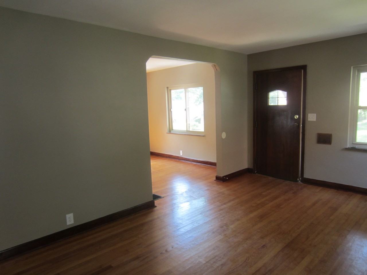 4246 Blaney Ave - Photo 4 of 14