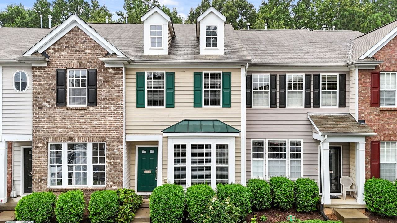 648 Cupola Dr - Photo 2 of 40