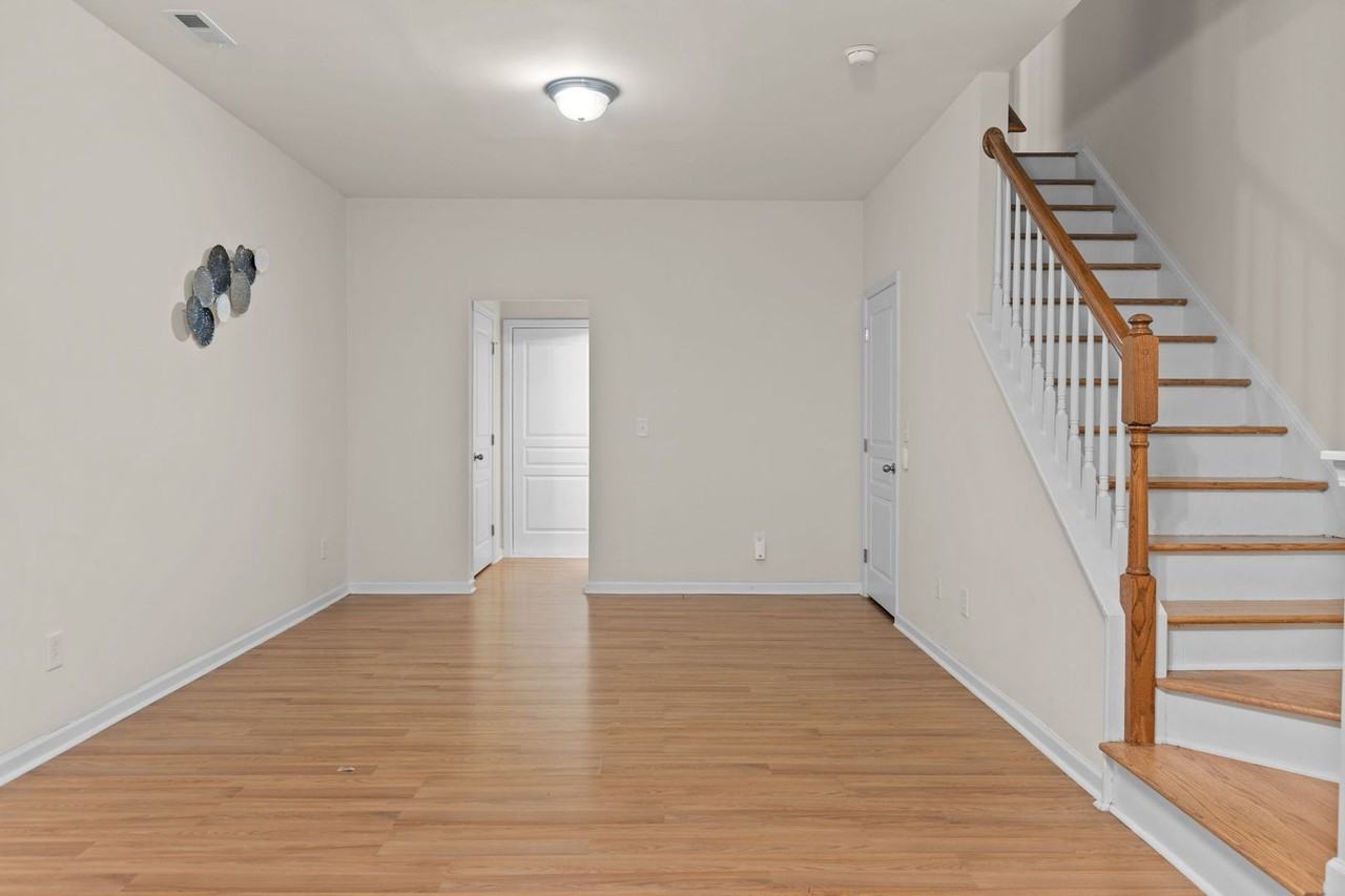 648 Cupola Dr - Photo 3 of 40
