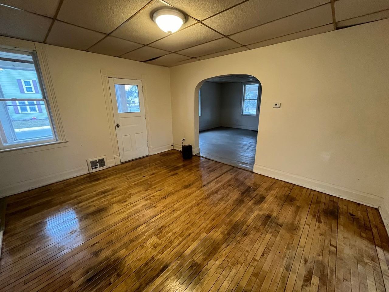 901 Townline Rd - Photo 3 of 14