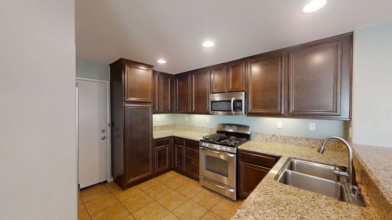 1341 Bittersweet Dr #F - Photo 6 of 16