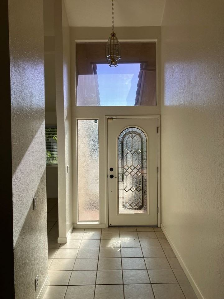 1855 Scenic Dr #F - Photo 3 of 19