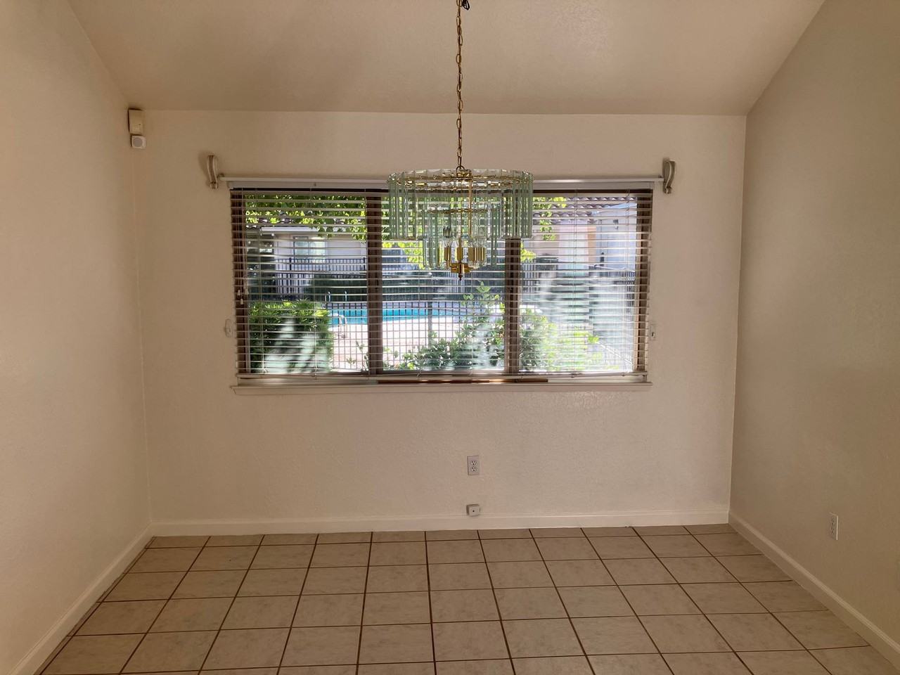 1855 Scenic Dr #F - Photo 6 of 19