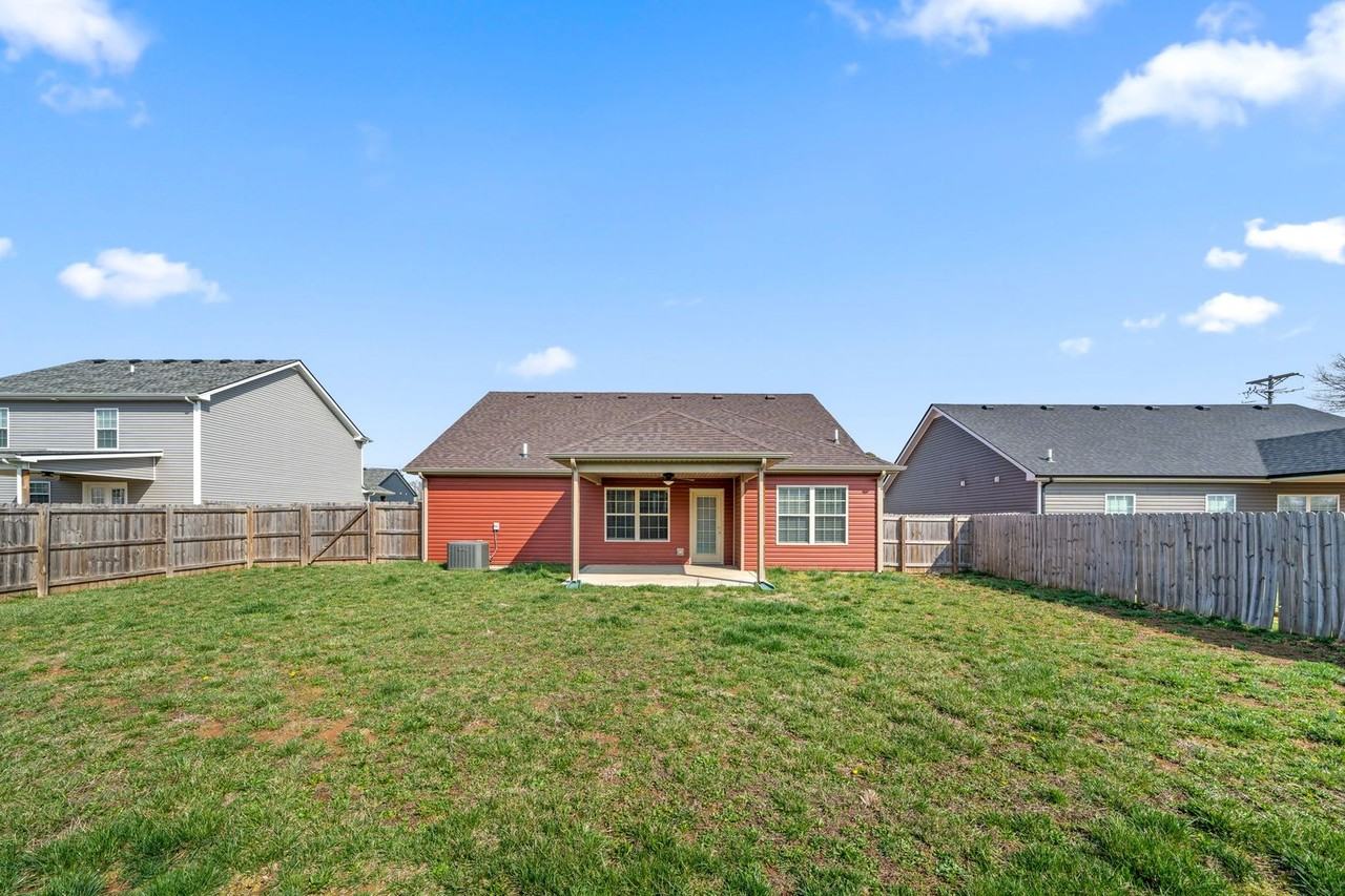 109 Ambridge St - Photo 3 of 33