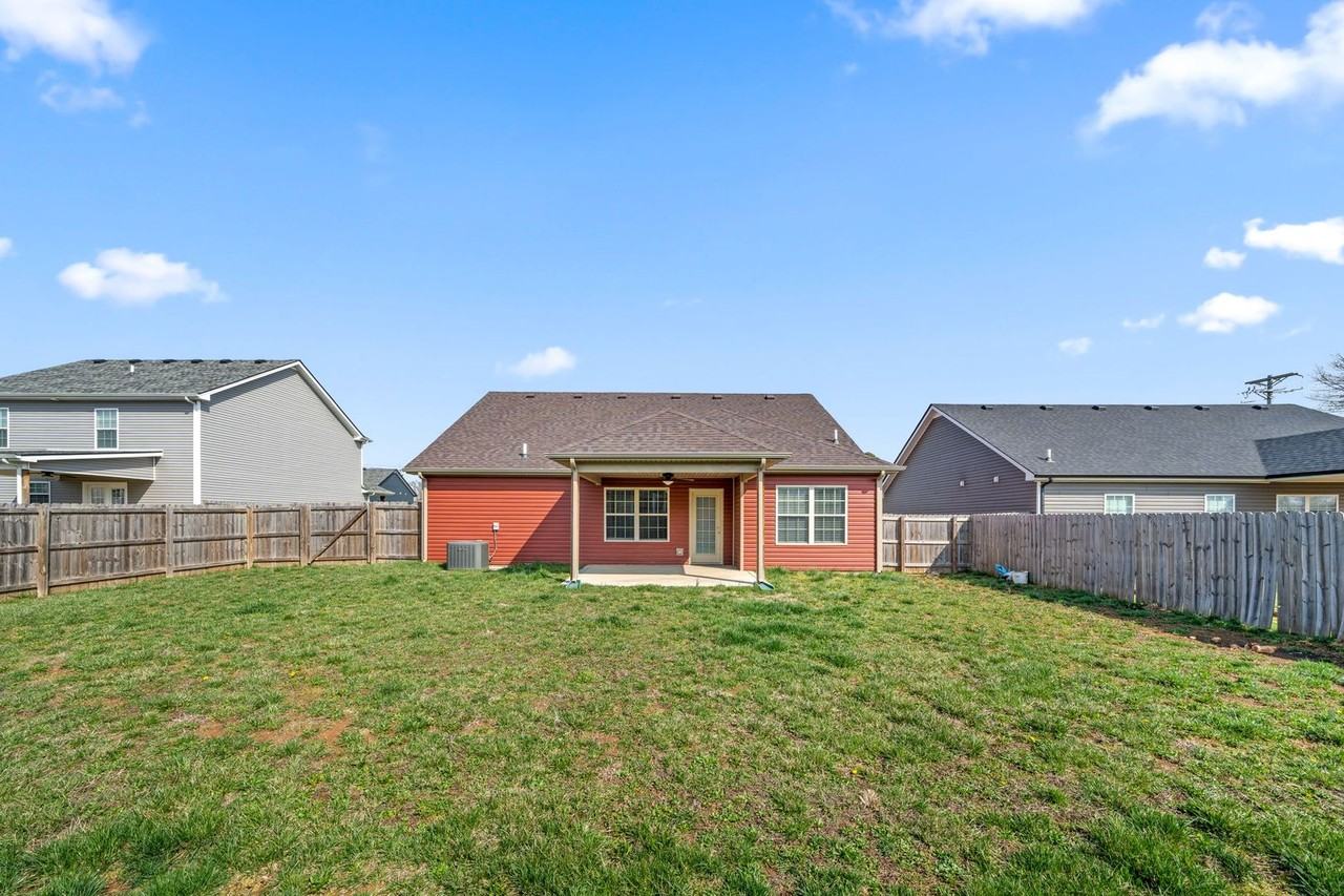 109 Ambridge St - Photo 4 of 33