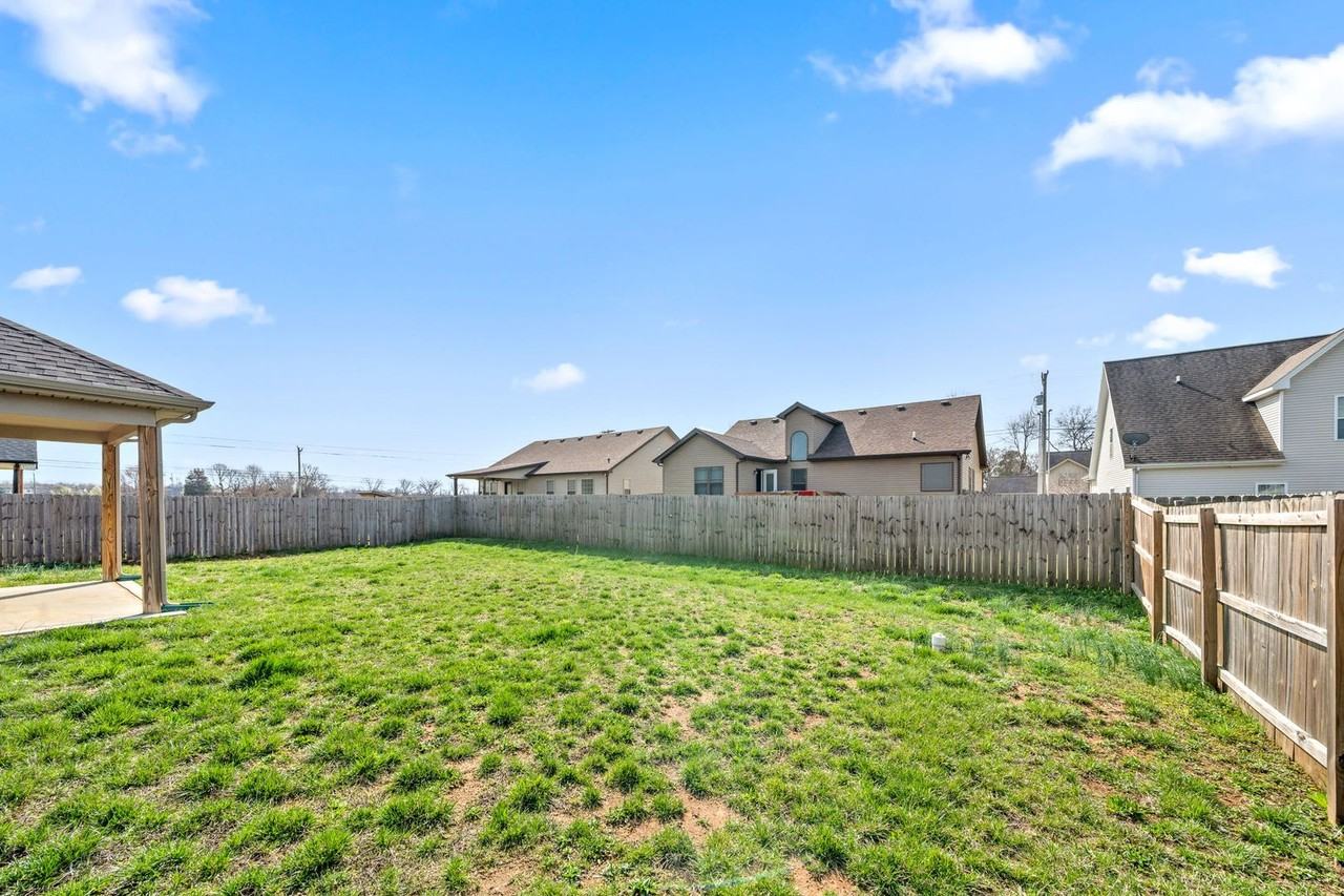 109 Ambridge St - Photo 7 of 33