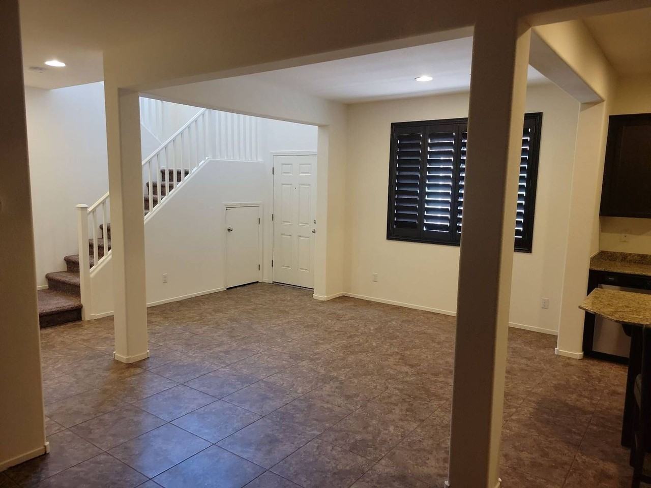 7652 Ashby Gate St - Photo 4 of 12