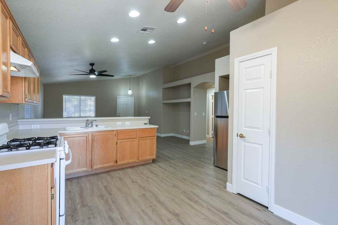 2529 Via Di Autostrada - Photo 7 of 18