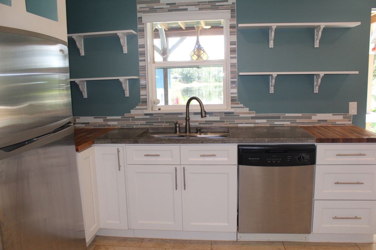 261 Ponce Ln - Photo 5 of 49