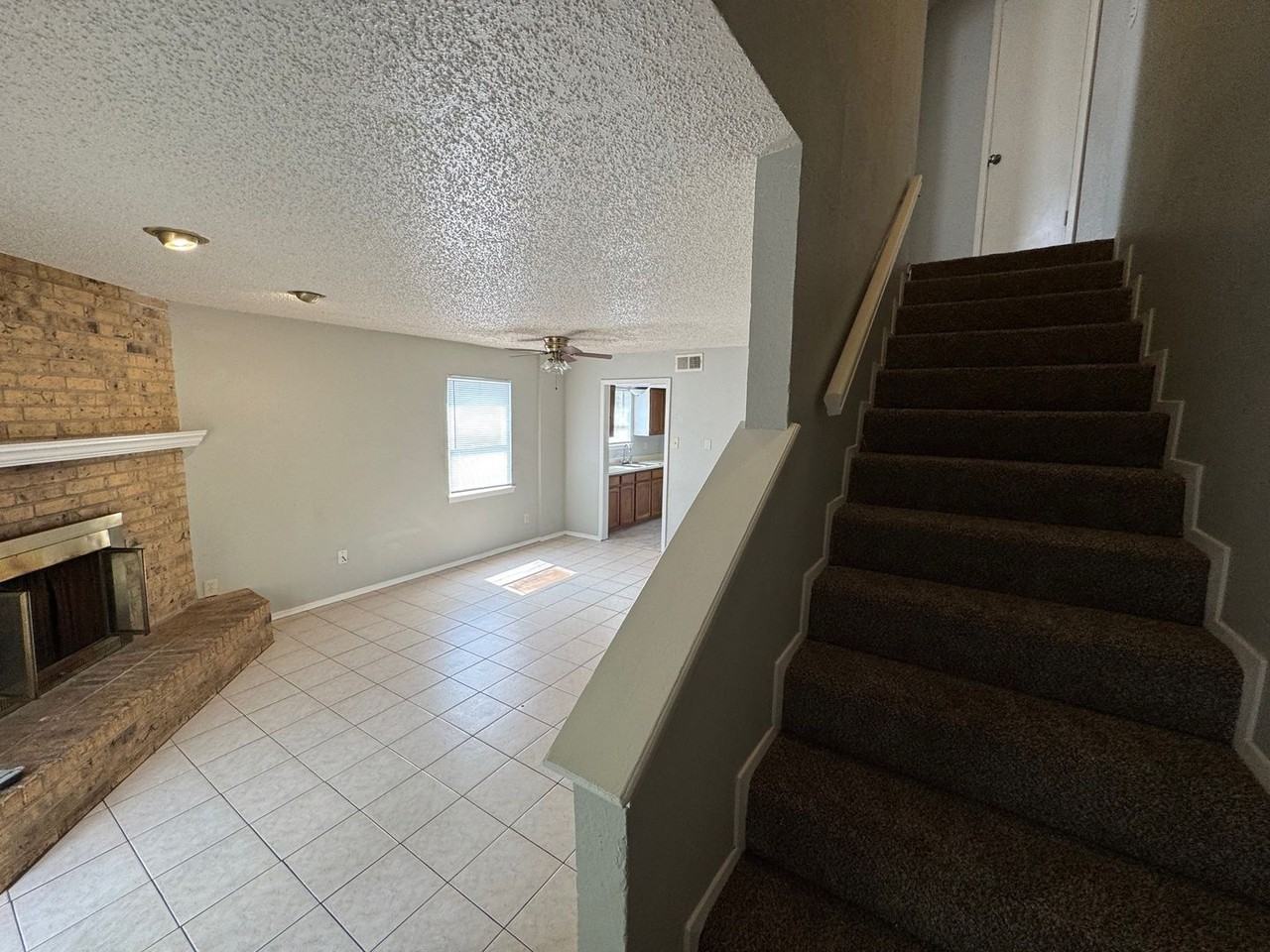1808 Meridian Ave - Photo 7 of 9