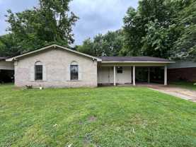5177 Haynes Dr - Photo 1 of 1