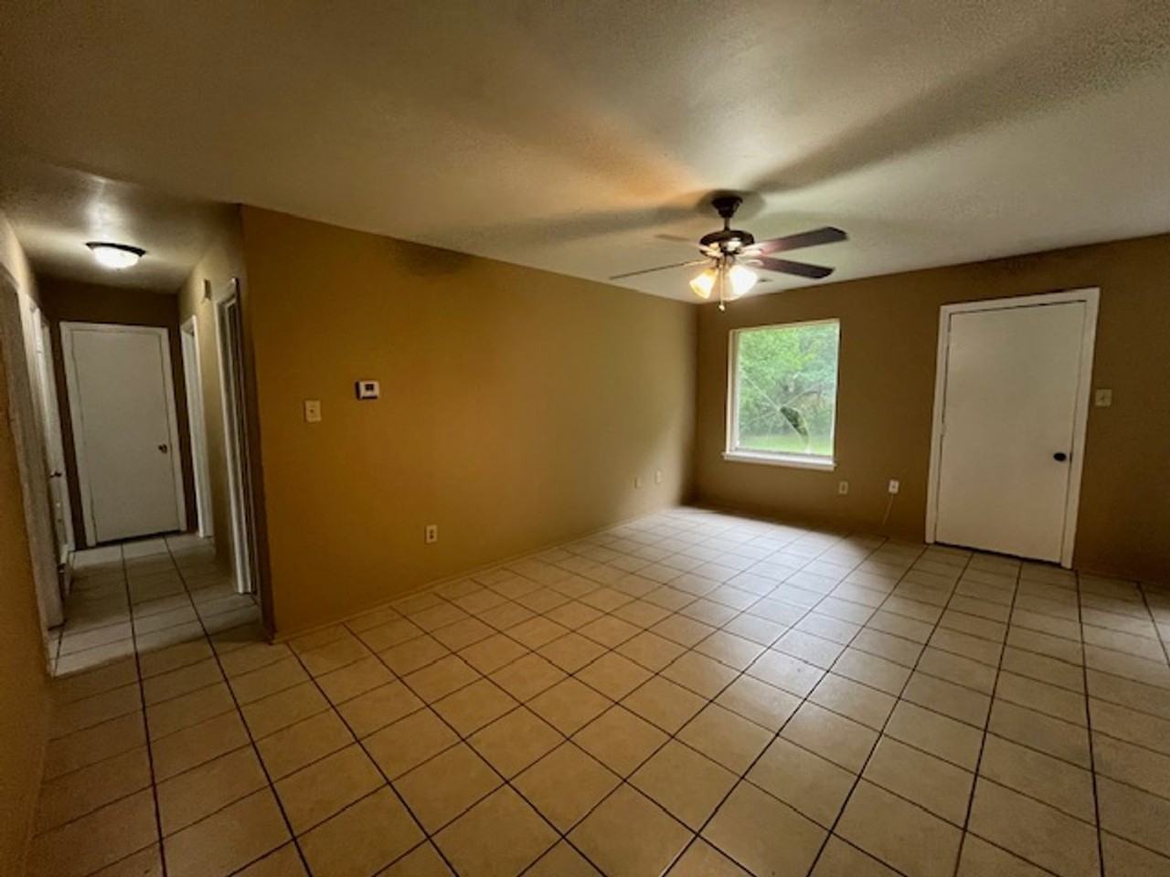 5177 Haynes Dr - Photo 2 of 11