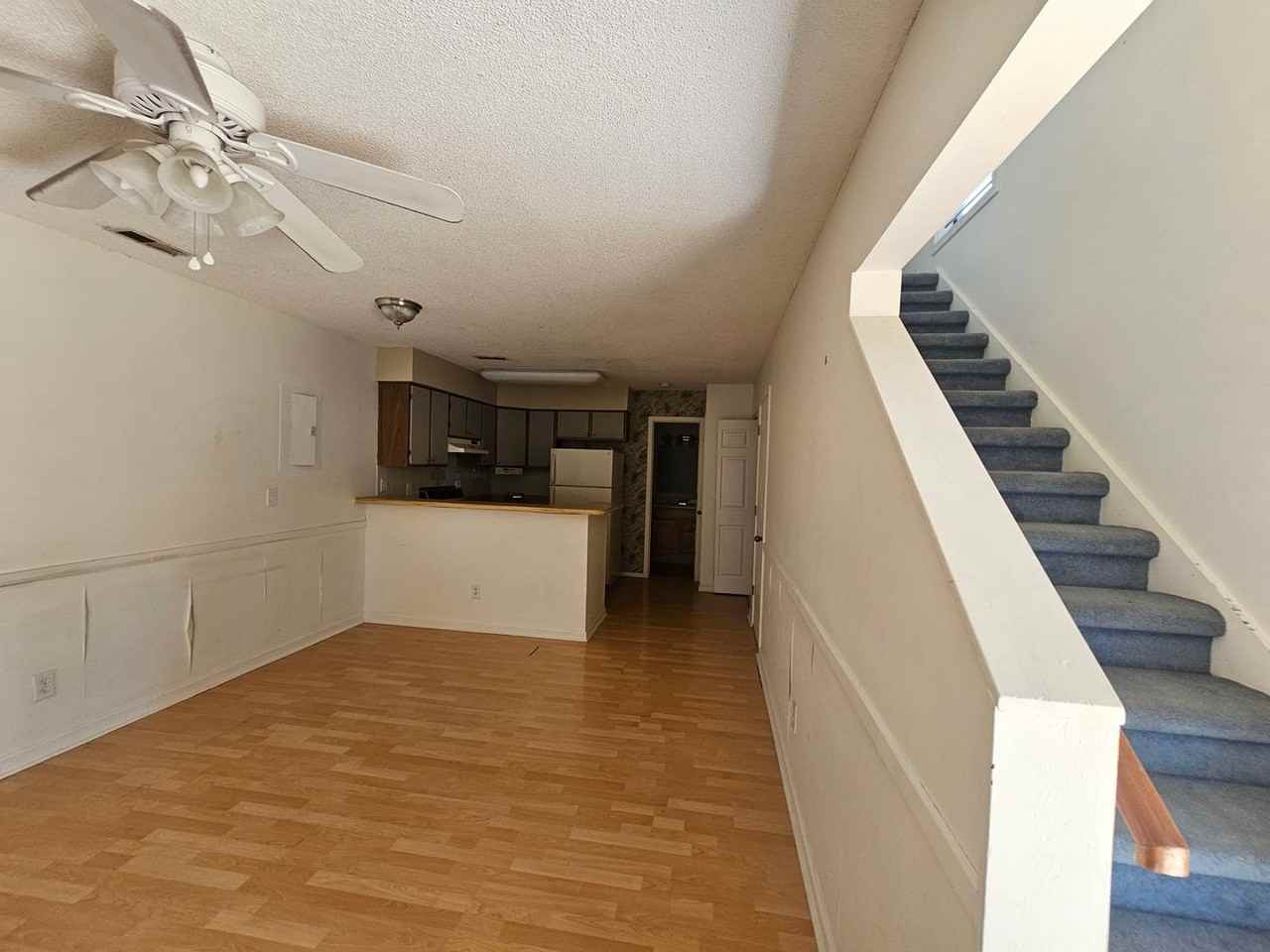 4478 L R I Ln - Photo 5 of 20