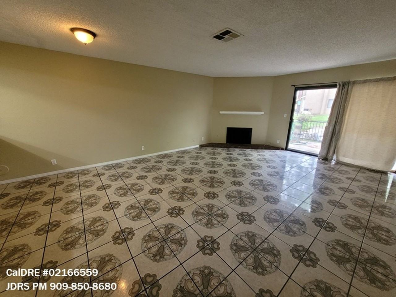 959 S Mountain Ave - Photo 5 of 12