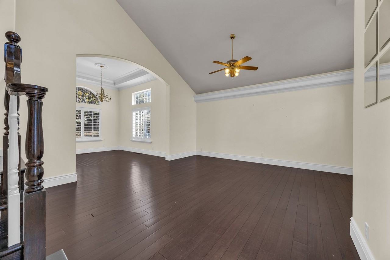 1178 N 3150 E - Photo 4 of 28