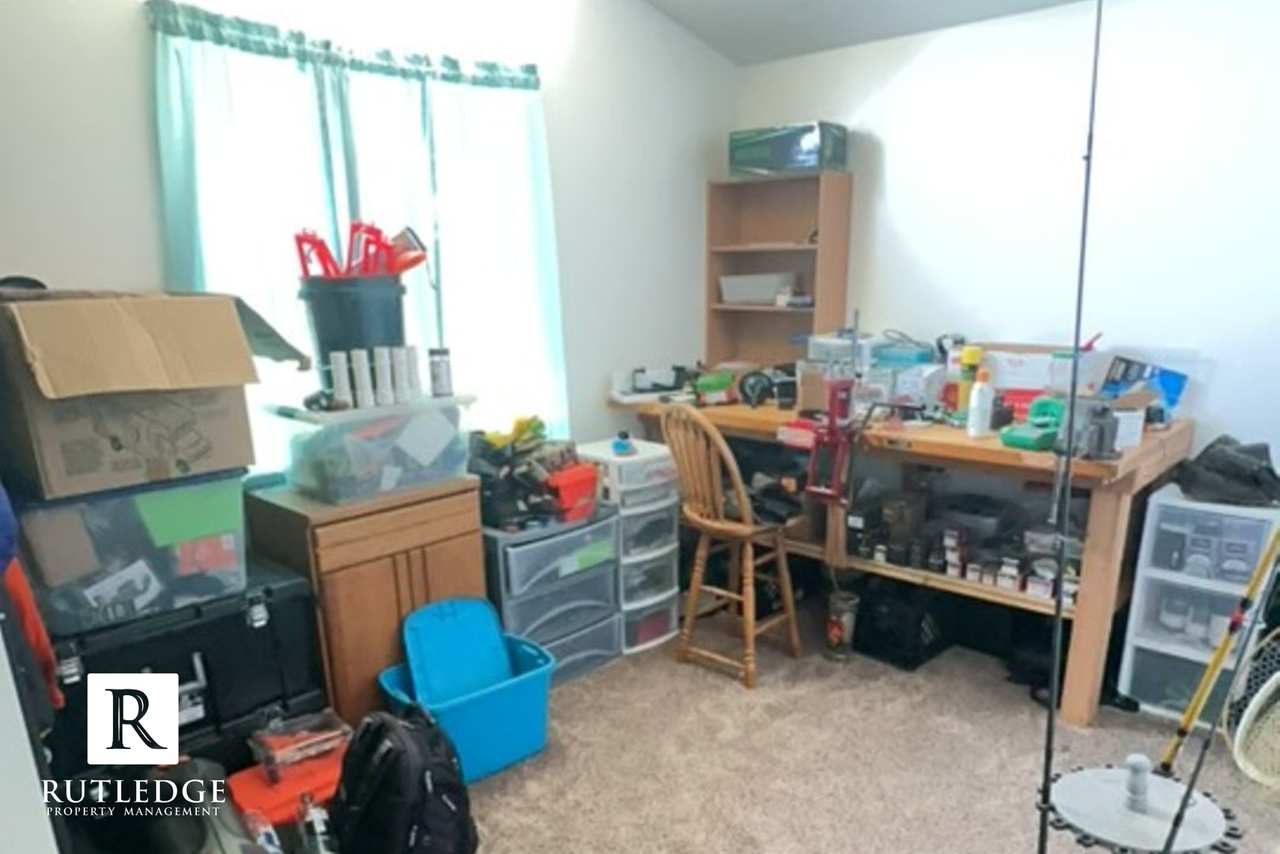 8062 25th St - Photo 5 of 7