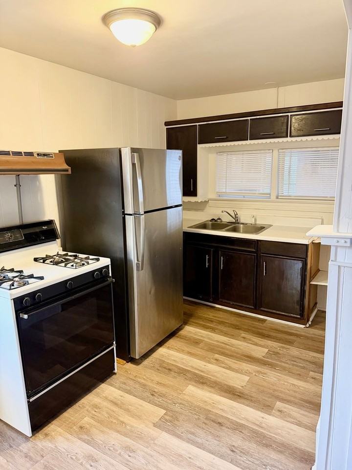 428 Norway St - Photo 3 of 13