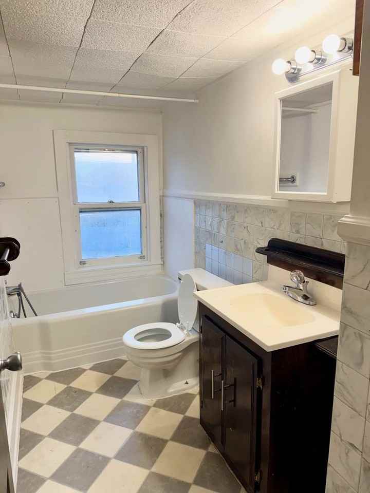 428 Norway St - Photo 6 of 13