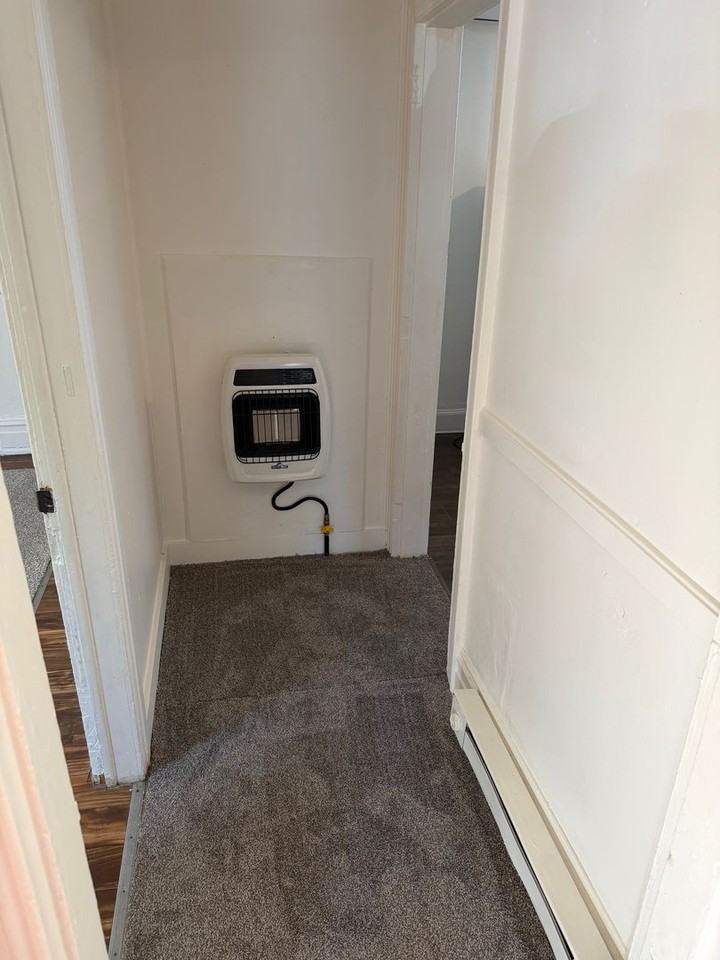 18 N Pine St #1 - Photo 6 of 10