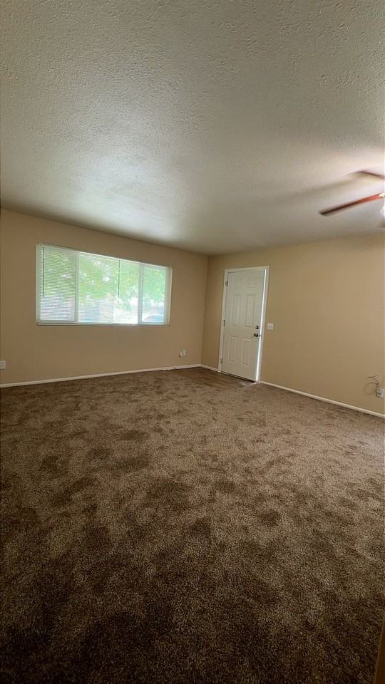 639 W Santa Fe Ave - Photo 2 of 8