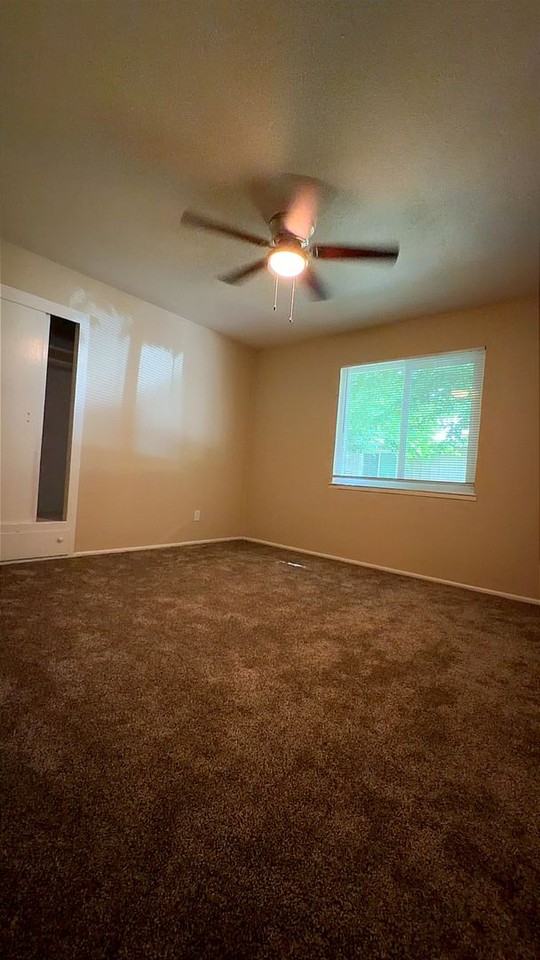639 W Santa Fe Ave - Photo 5 of 8