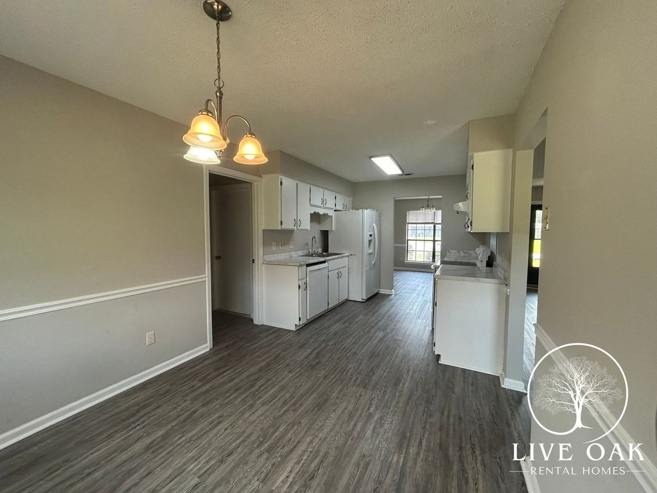 905 Linwood Cir - Photo 5 of 17