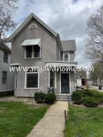featured image of 1037 Lake Ave