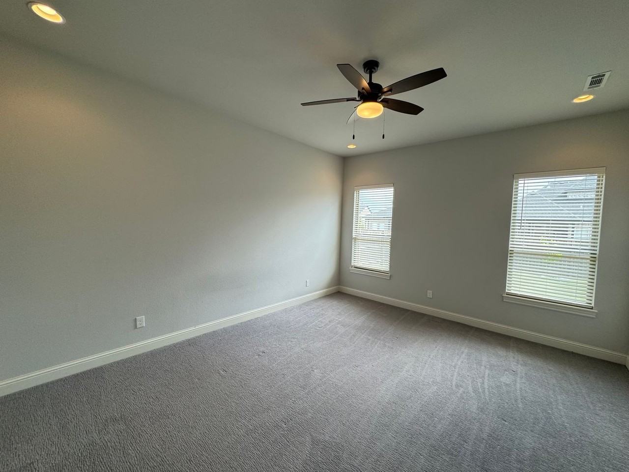 2307 Sw Hampton Ave - Photo 7 of 9