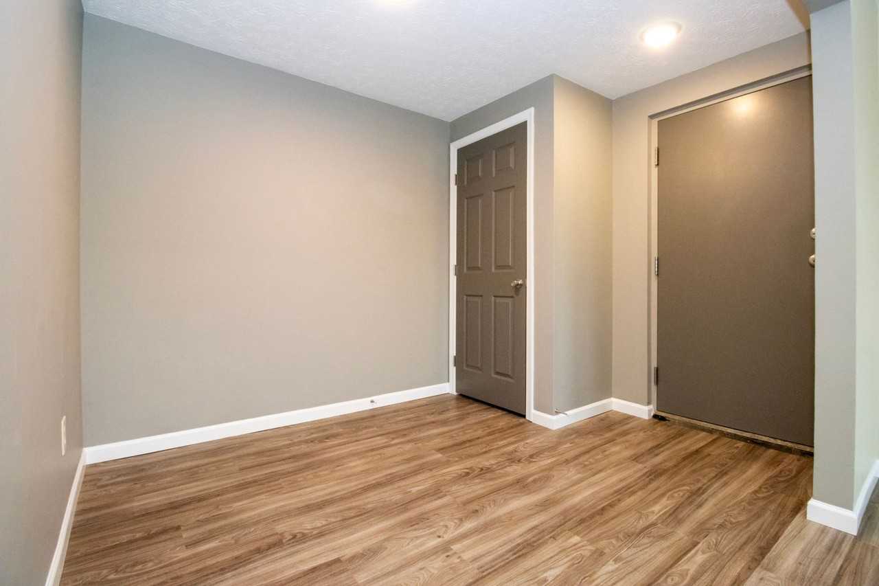 930 Hostetler Rd #D - Photo 4 of 16