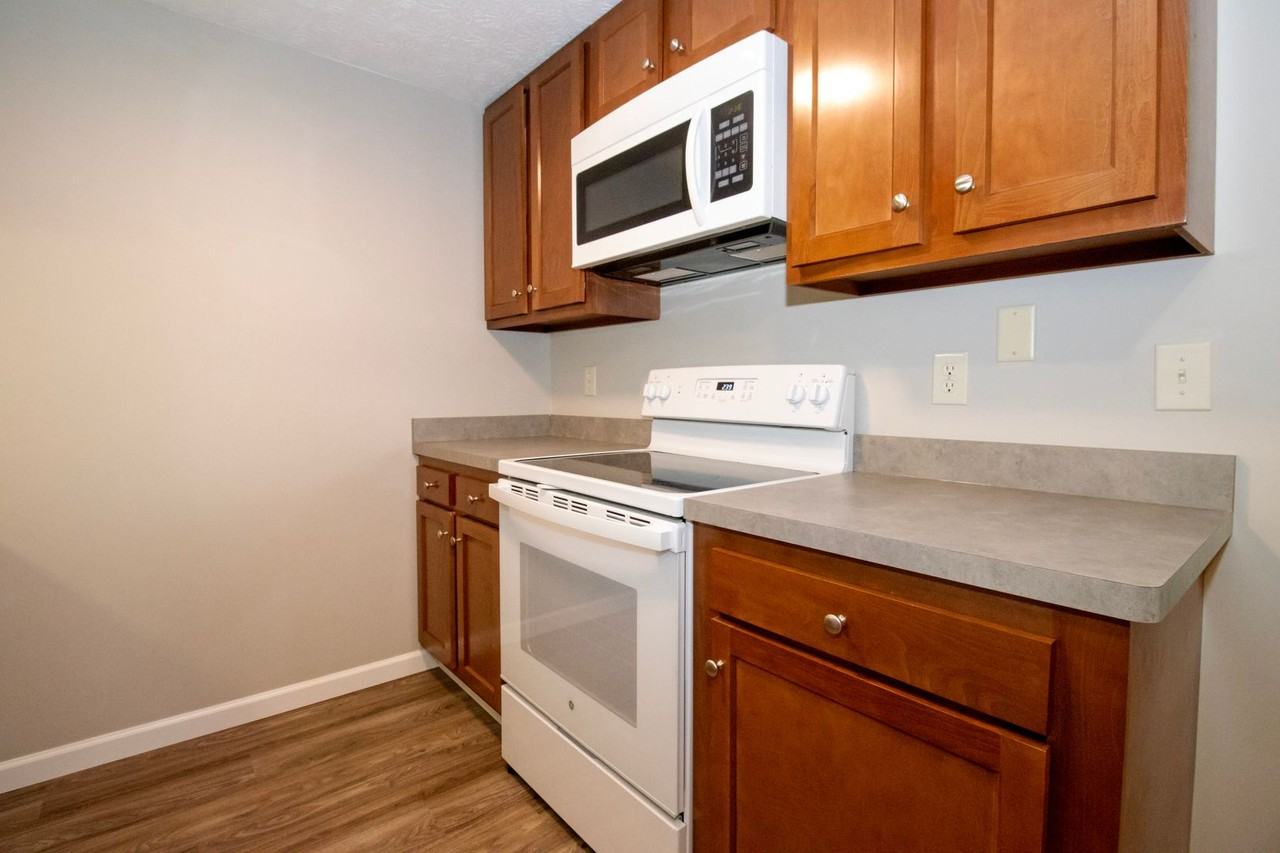 930 Hostetler Rd #D - Photo 6 of 16