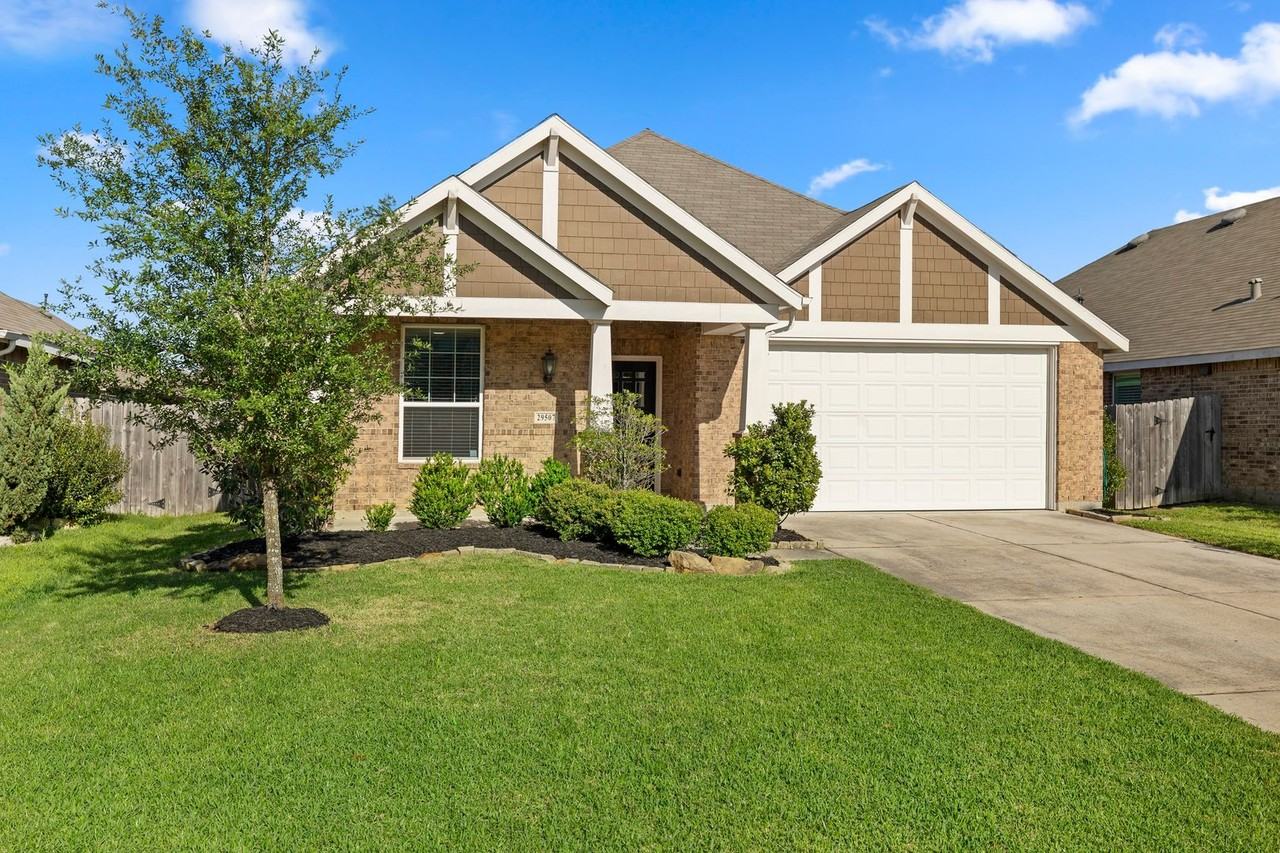 29507 Whitebrush Trace Dr - Photo 2 of 26