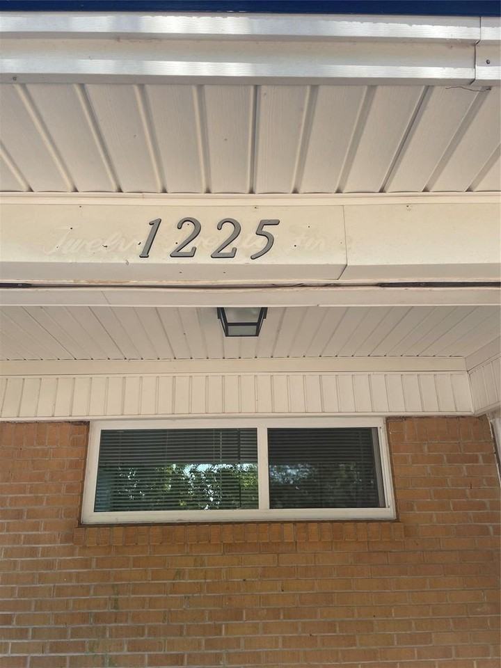 1225 Norwood Dr - Photo 2 of 22