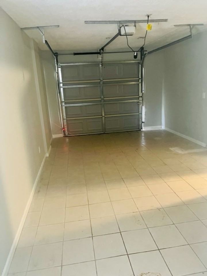 8326 Walden Rd E - Photo 4 of 13