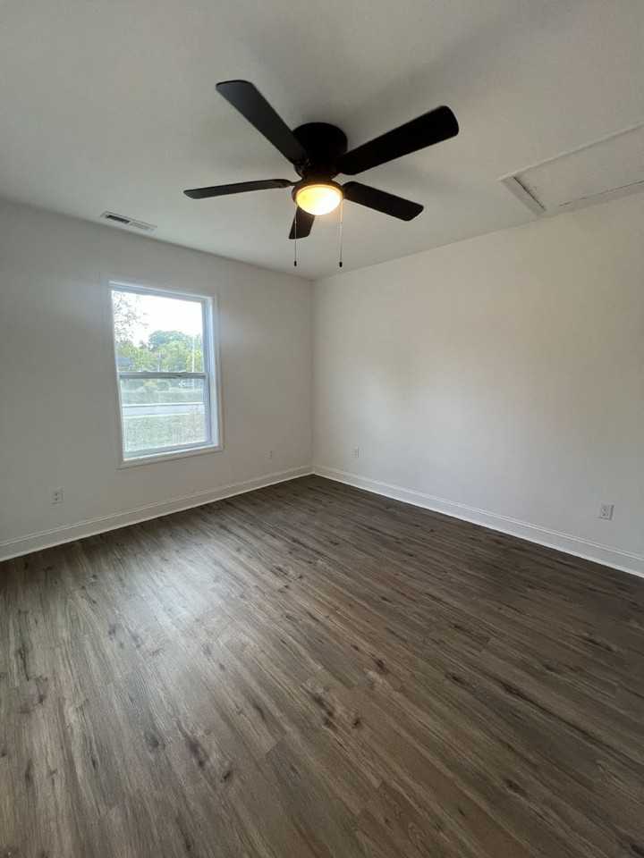 1500 Arlington Ave - Photo 7 of 14