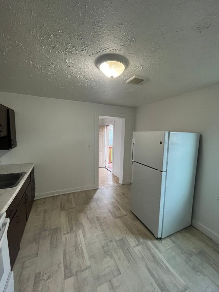 410 Scio St - Photo 3 of 21