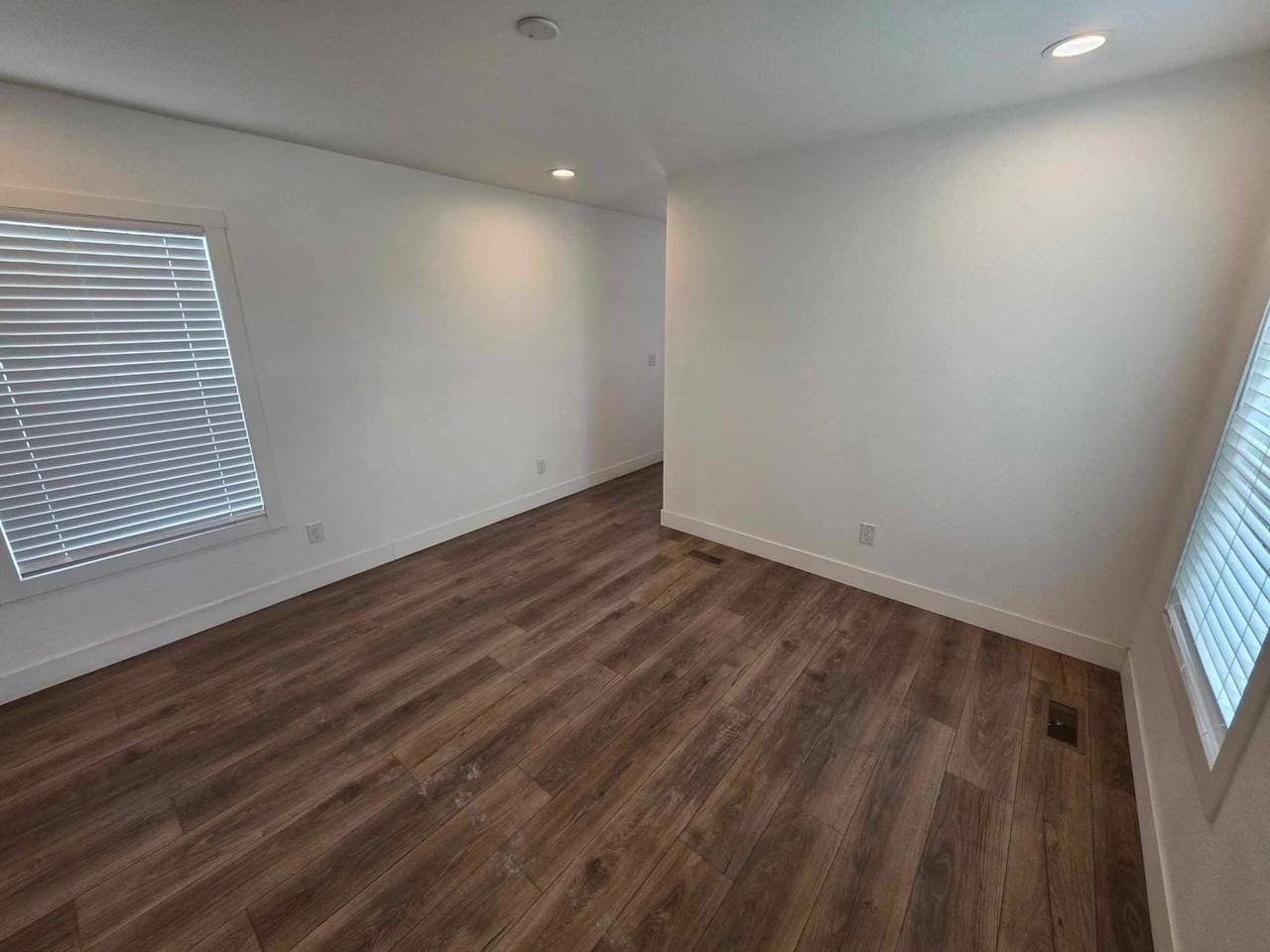 350 N 300 E #5 - Photo 4 of 23
