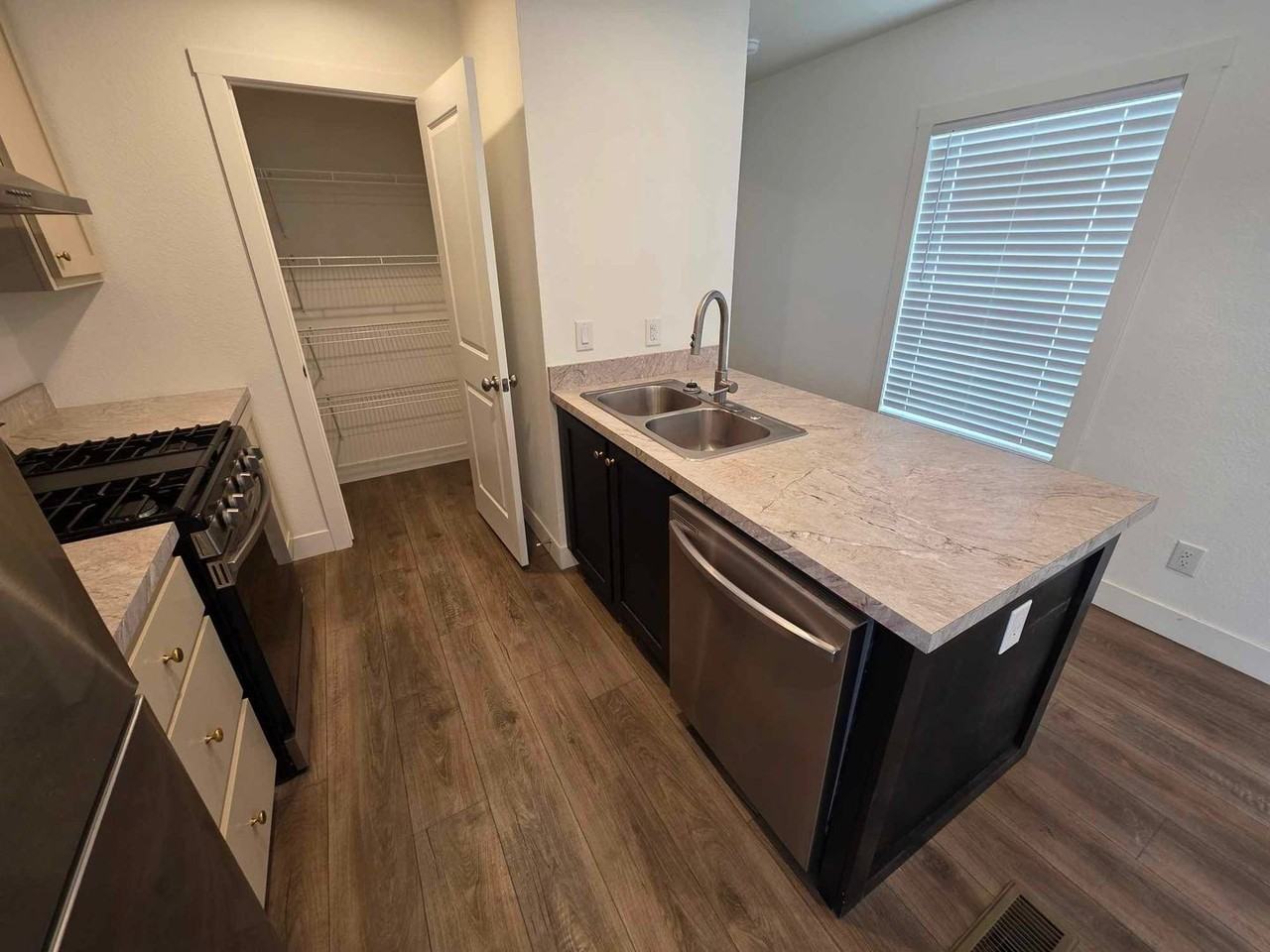 350 N 300 E #5 - Photo 7 of 23