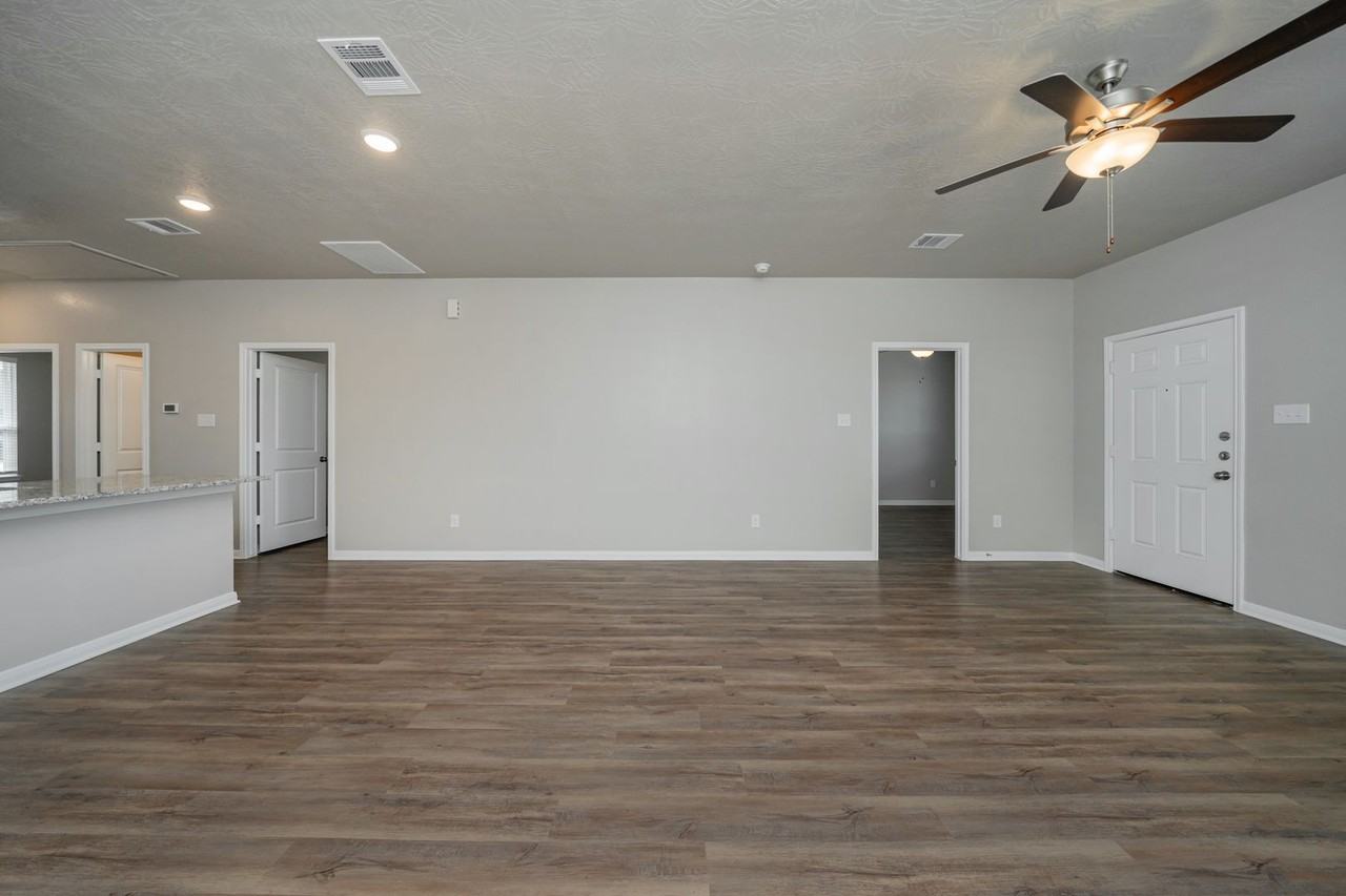 1146 Trellis Pass #1 - Photo 6 of 50
