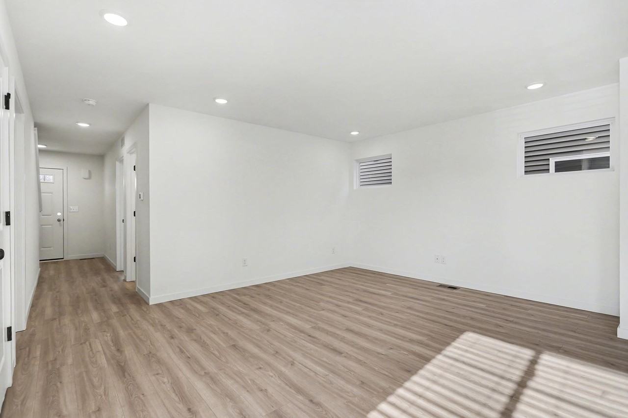 1653 Kennedy Blvd - Photo 6 of 25