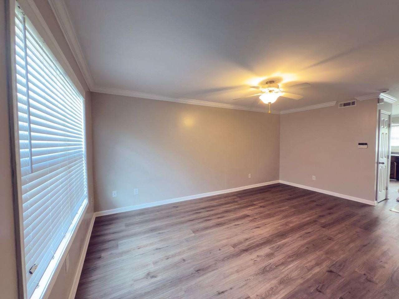 403 403 WI Pkwy - Photo 5 of 19