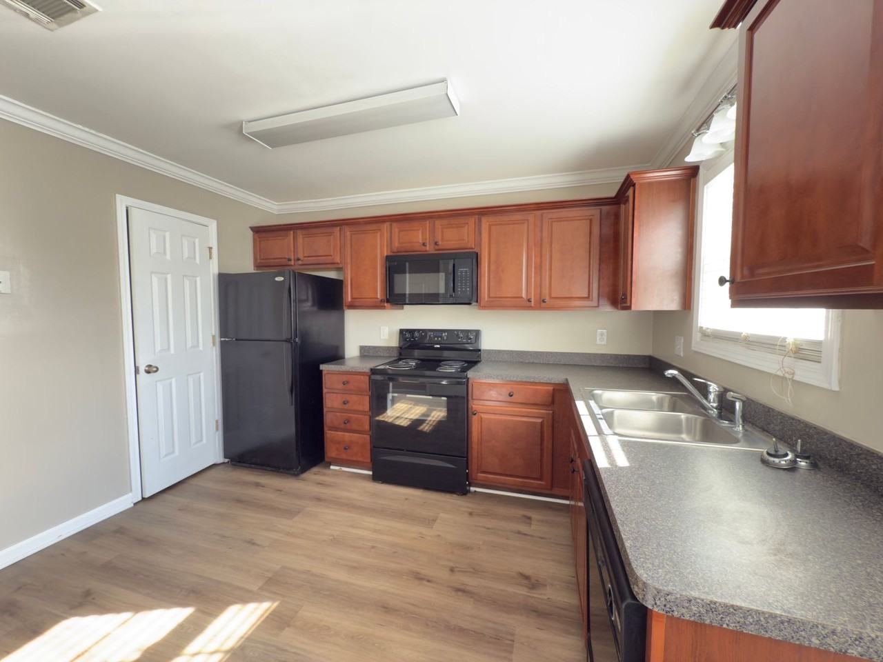 403 403 WI Pkwy - Photo 7 of 19