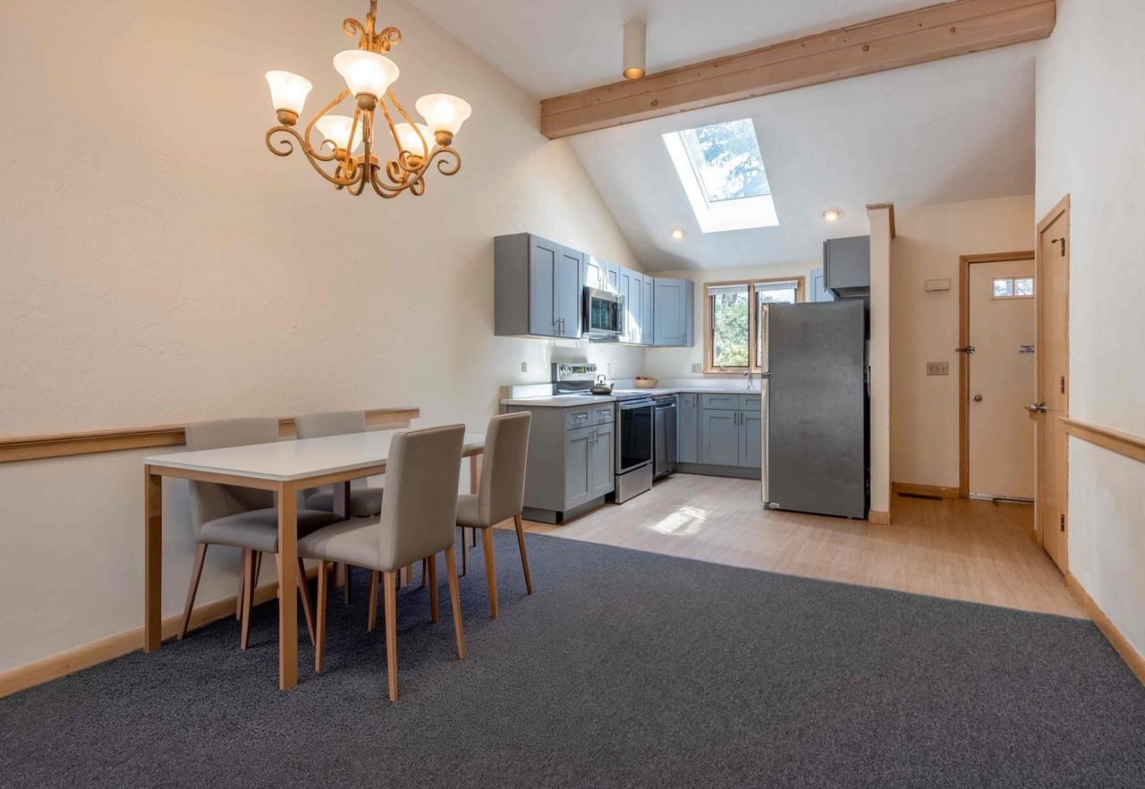 950 Falmouth Rd - Photo 5 of 15